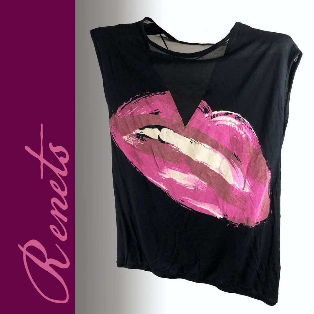 Renets black cotton and sheer tank with pink lips size S